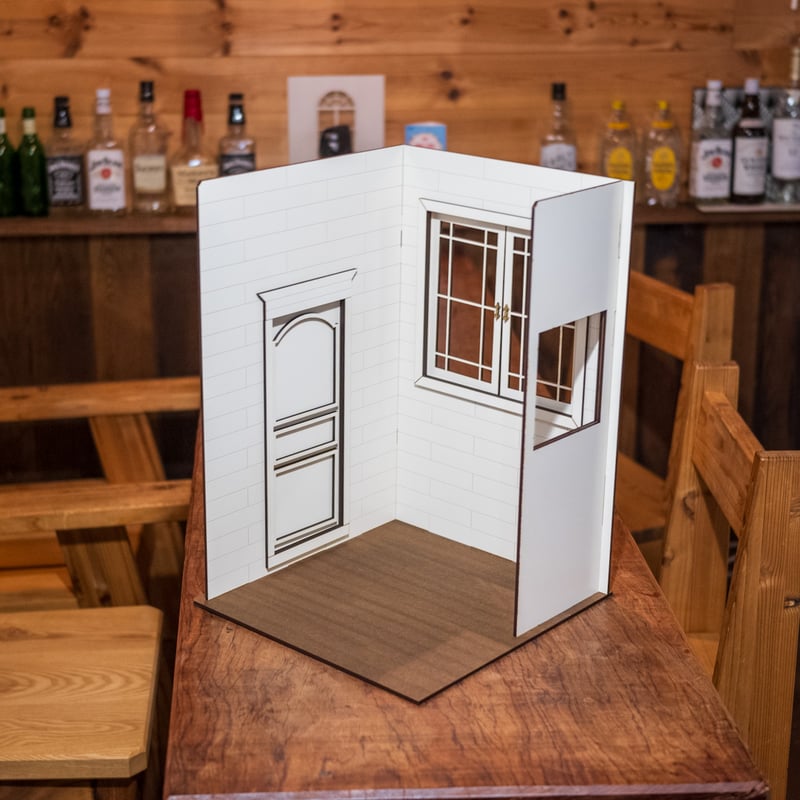 1/6スケールドールハウス白レンガ 窓とドアの部屋 | kkcompany