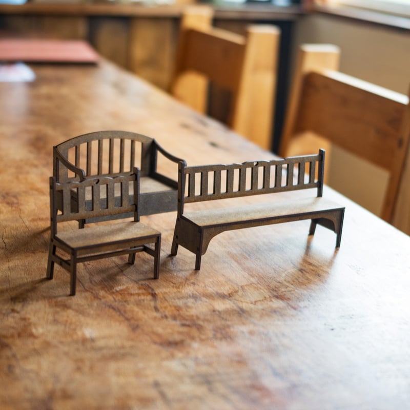 1/10スケールミニチュア家具 ベンチ3脚セット | kkcompany