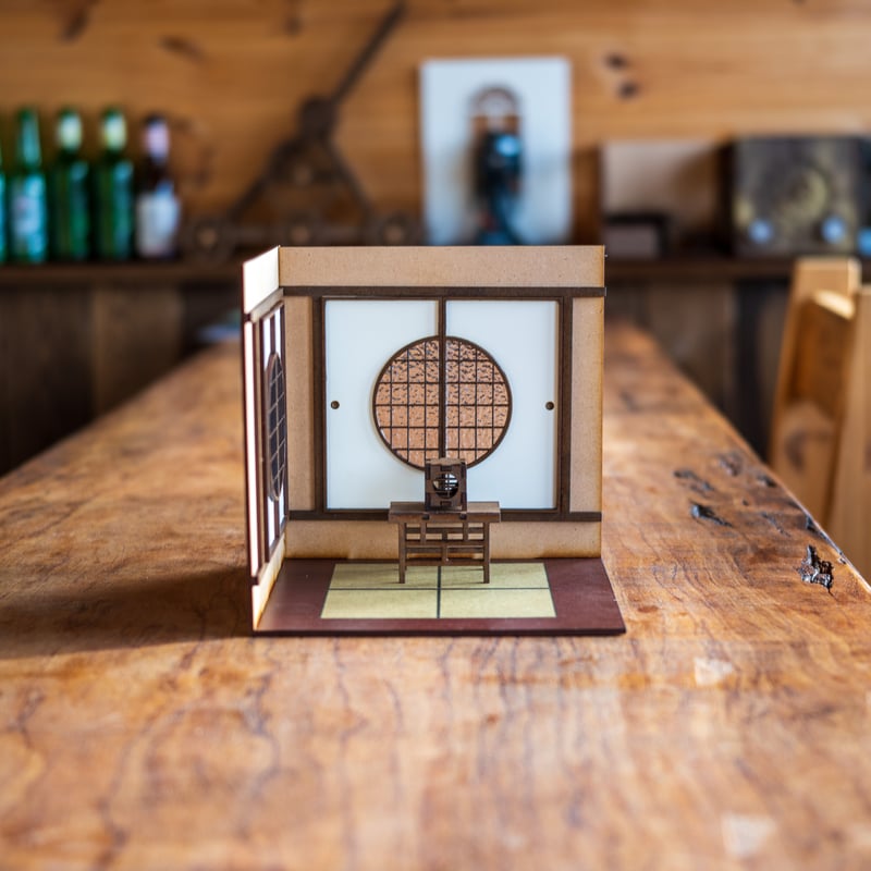 ちびスケールドールハウスL型和室丸窓 | kkcompany