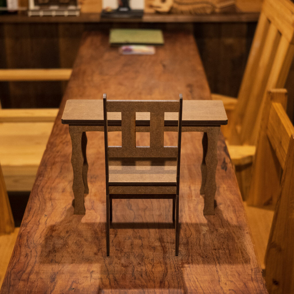 1/3スケールミニチュア家具 テーブルとチェアーセット | kkcompany