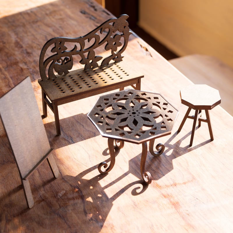 1/6スケールミニチュア家具 ベンチとテーブル・スツール・イーゼル