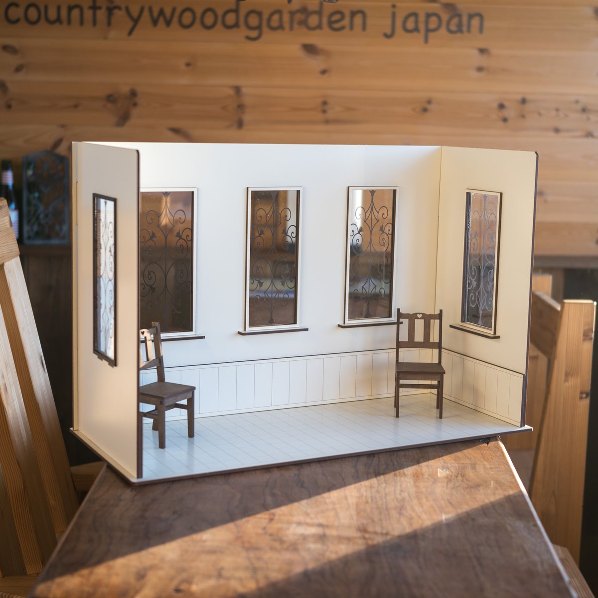 1/6ドールハウス 1/6スケールドールハウス洋館 ホワイト壁 ワイドサイズ アクリル