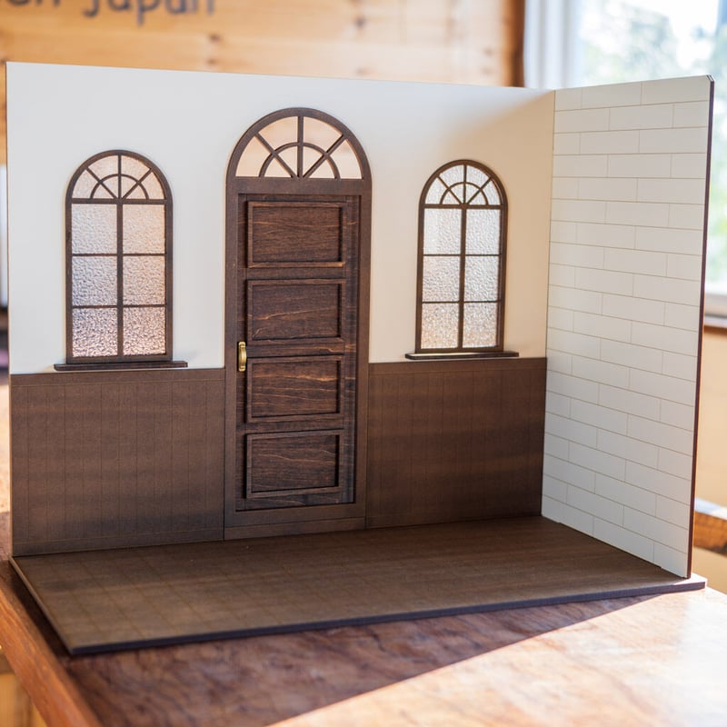 1/6スケールドールハウスワイドタイプ ドアと窓の部屋 | kkcompany
