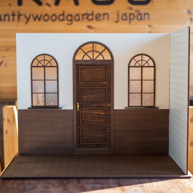 1/6スケールドールハウスワイドタイプ ドアと窓の部屋 | kkcompany