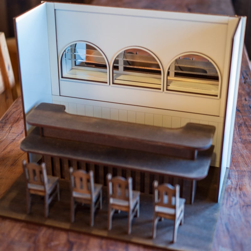 1/10スケールドールハウスバーカウンターと家具セット | kkcompany