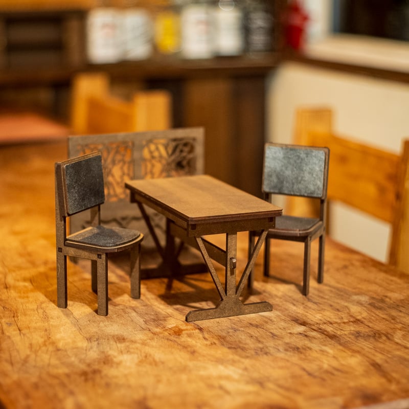 スプリングセール！ 1/6スケールミニチュア家具 カフェテーブル