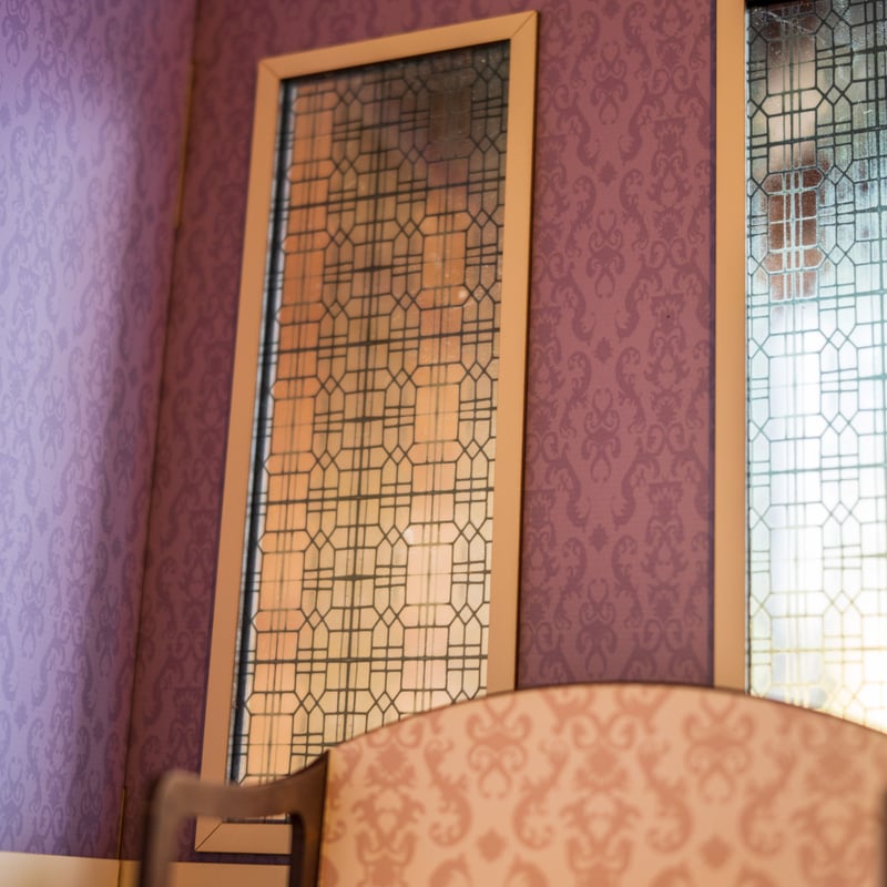 1/6スケールドールハウス洋館新サイズ ステンドグラス風のお部屋