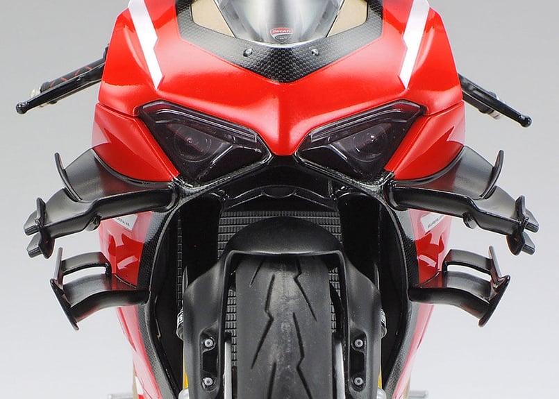 1/12 SCALE DUCATI SUPERLEGGERA V4 | RCnet Autom