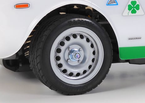 1/10 SCALE R/C HIGH PERFORMANCE RACING CAR Alfa Romeo Giulia Sprint GTA CLUB RACER（ MB-01 CHASSIS）