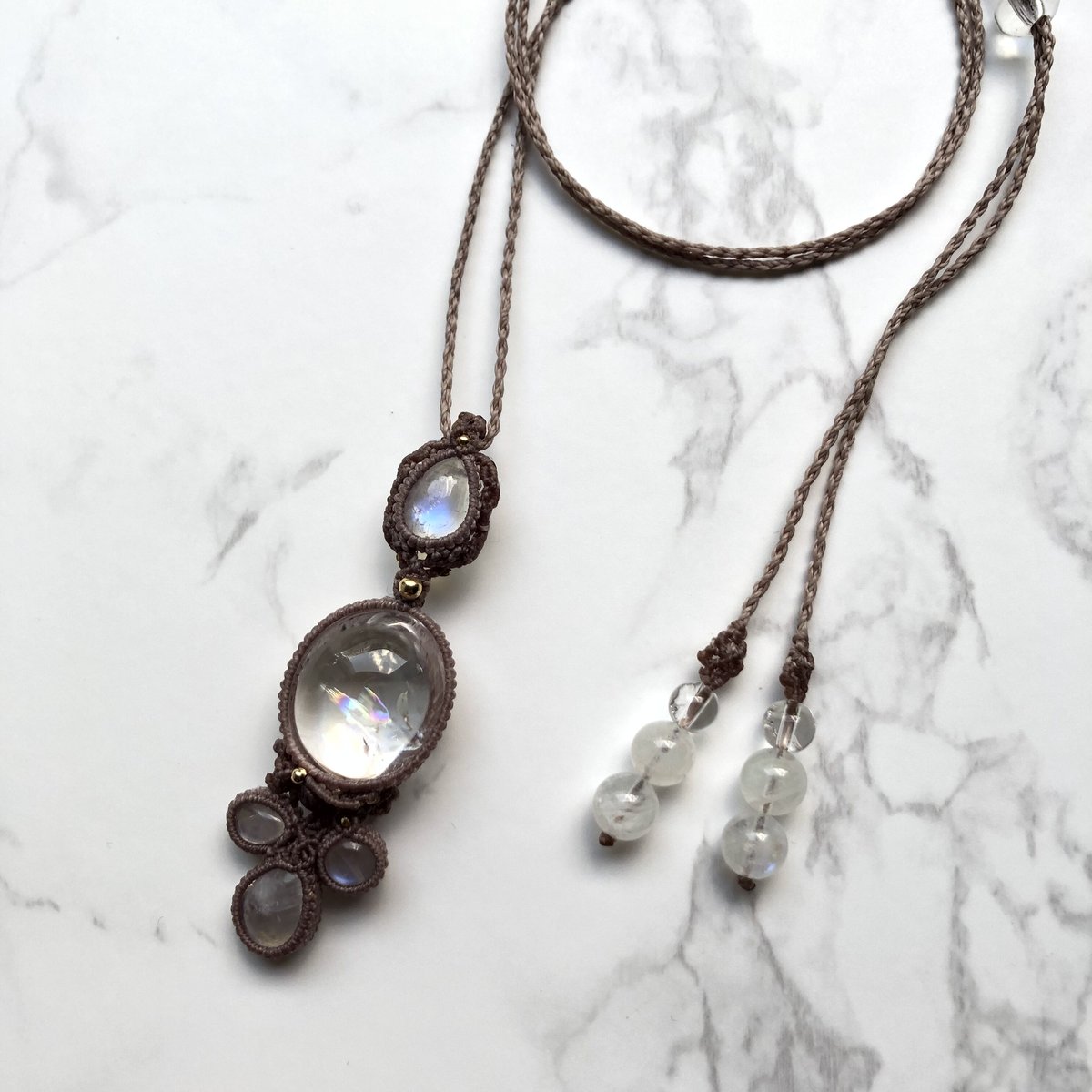 アイリスクォーツ×ホワイトラブラドライトのペンダント | ALANKAR