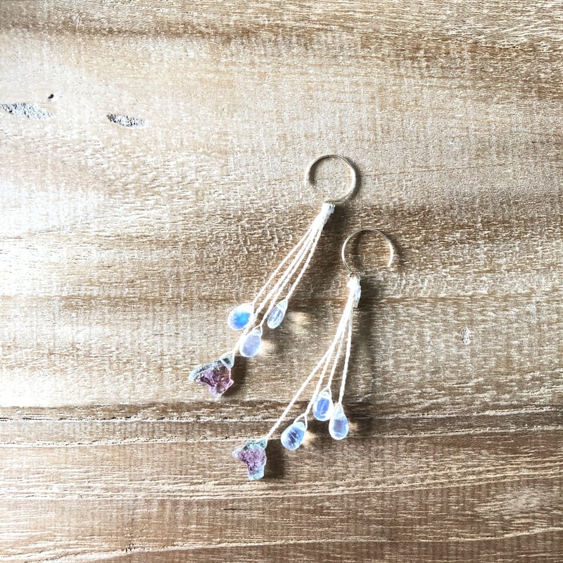 精麻のピアス｜ウォーターメロントルマリンとホワイト