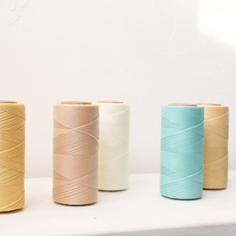 LINHASITA社製ワックスコード＜取り扱い38色＞ 0.5mm （ロウビキ