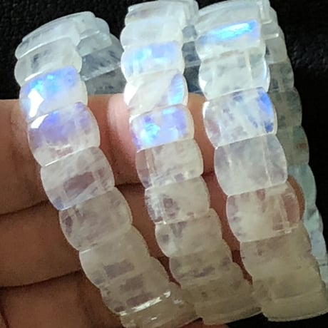 ホワイトラブラドライト（インド産）レクタングルブレスレット(M)
