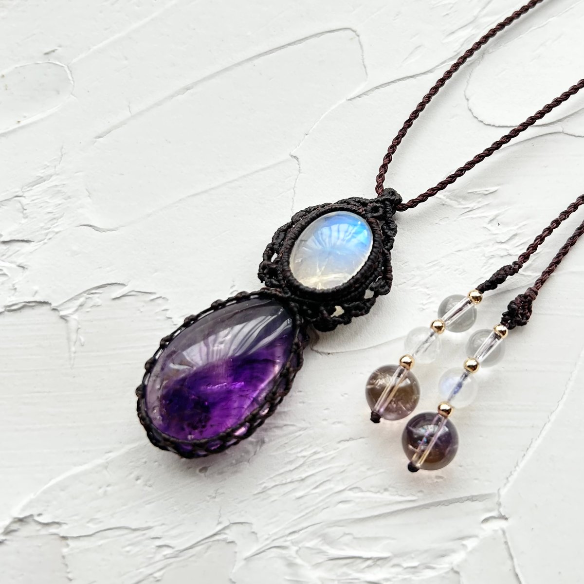 アメシストエレスチャル&ホワイトラブラドライトのペンダント | ALANKAR