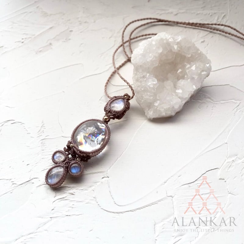 アイリスクォーツ×ホワイトラブラドライトのペンダント | ALANKAR