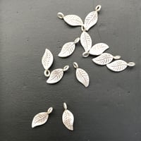 カレンシルバー（リーフ）カンあり（2個入）　No.4