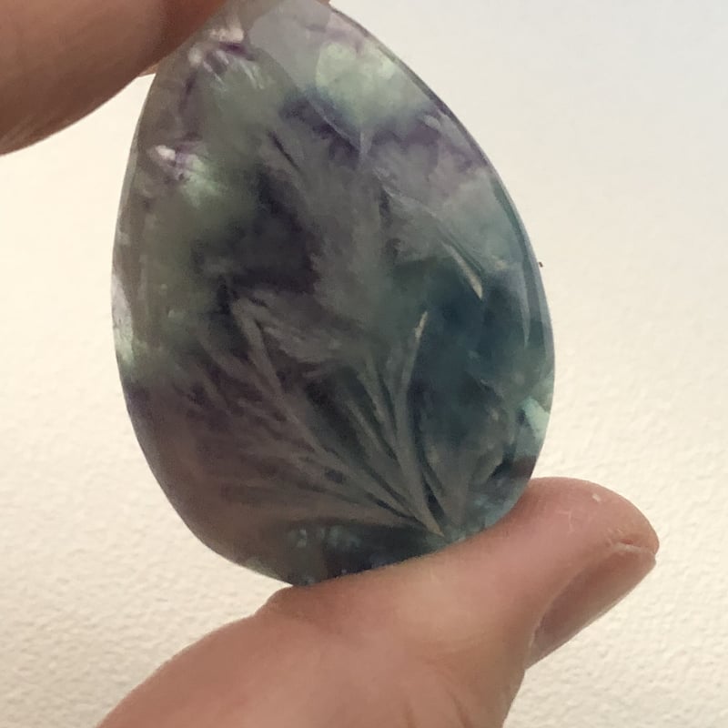 フローライト（エンジェルフェザーinフローライト）カボション