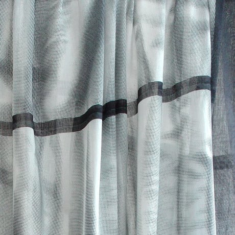 KROFUNE “Ms. Drape & Green”
