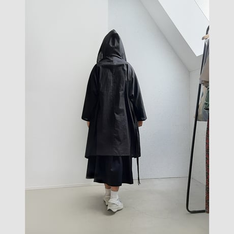 KROFUNE “Einstürzende” HOODED GOWN
