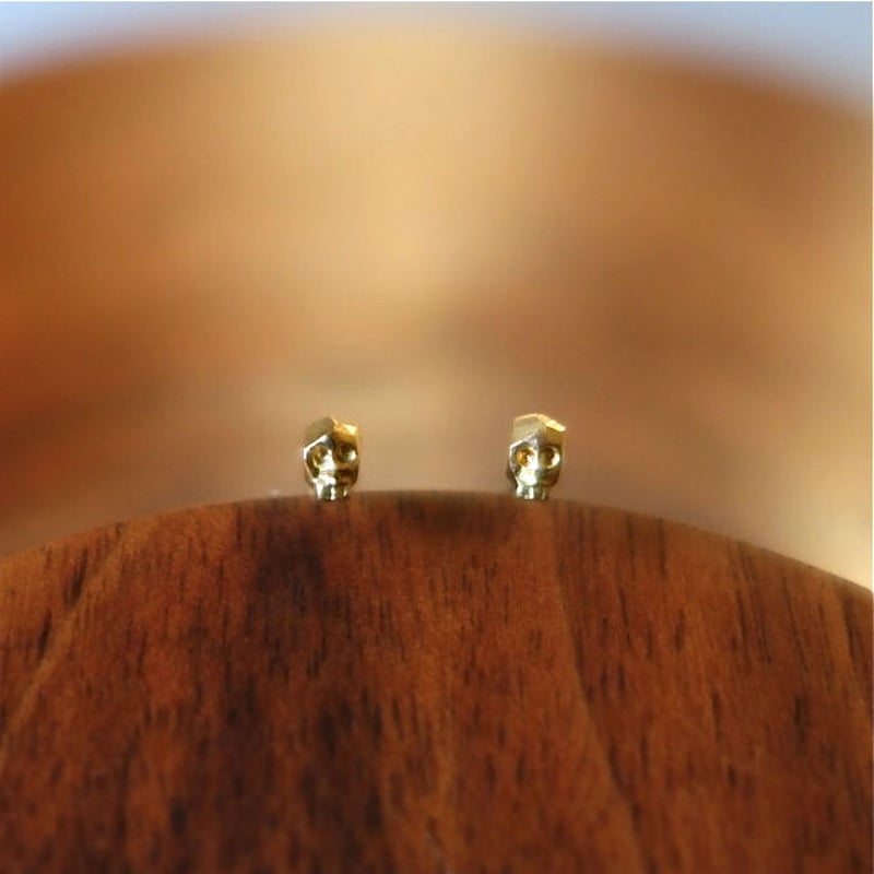Skull earrings / スカル ピアス | himie [ヒーミー]
