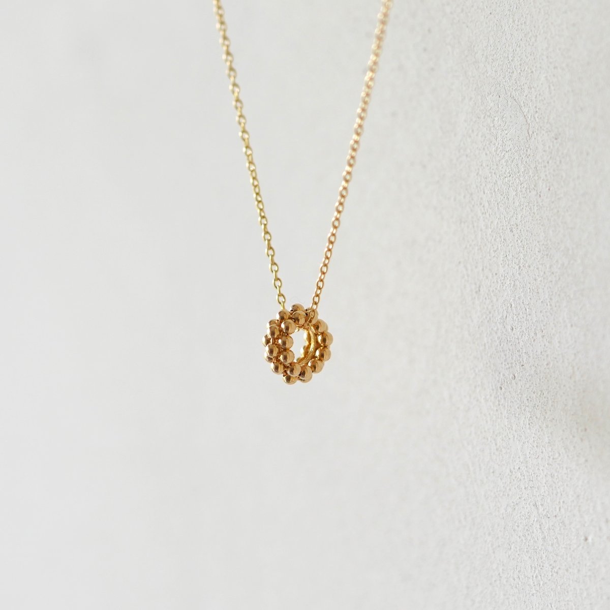 Tsubu circle necklace / ツブ サークル ネックレス | himie 