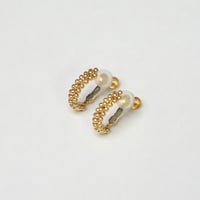 Yukiyanagi clip-on earrings / ユキヤナギ イヤリング | him