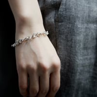 Yukiyanagi bracelet 5cm / ユキヤナギ ブレスレット 5cm | h