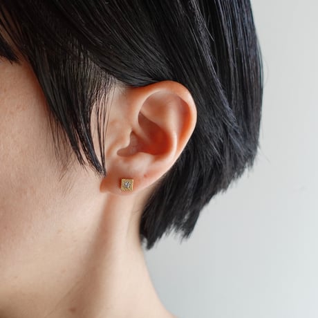 Puddle pierced earrings (square) / パドル ピアス (四角)