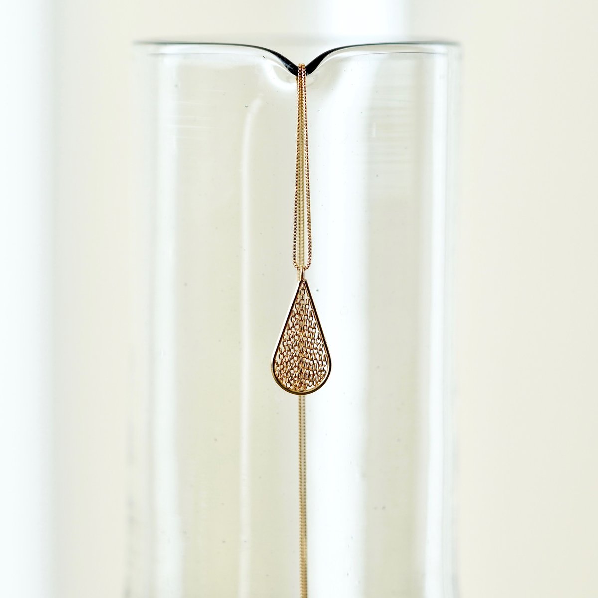 Honeybee wing necklace / ミツバチの羽根 ネックレス | himie Honeybee wing necklace / ミツバチの羽根 ネックレス | himie