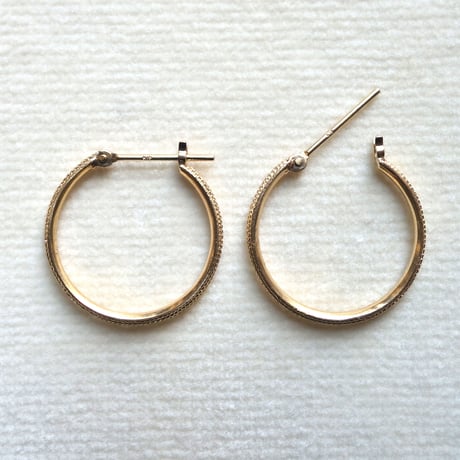 Grace crossing  Hoop earrings  M / グレイス クロッシング ピアス (M)
