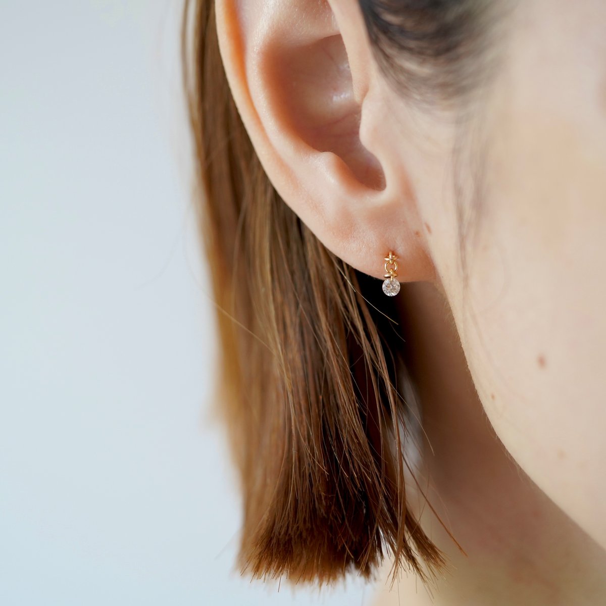 W cross diamond pierced earrings / ダブル クロス ダイヤ W cross diamond pierced earrings / ダブル クロス ダイヤ