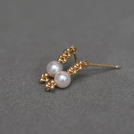 Tsubu pearl bar  earrings / ツブパール バー ピアス