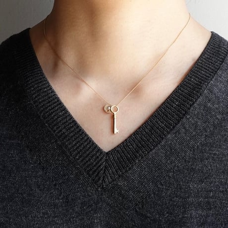 Keyhole pearl necklace / 鍵穴 ネックレス (パール)