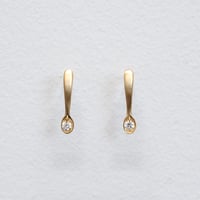 Yukiyanagi crossing pierced earrings S / ユキヤナギ