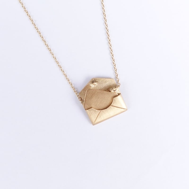 Tegami necklace / 手紙 ネックレス | himie [ヒーミー]