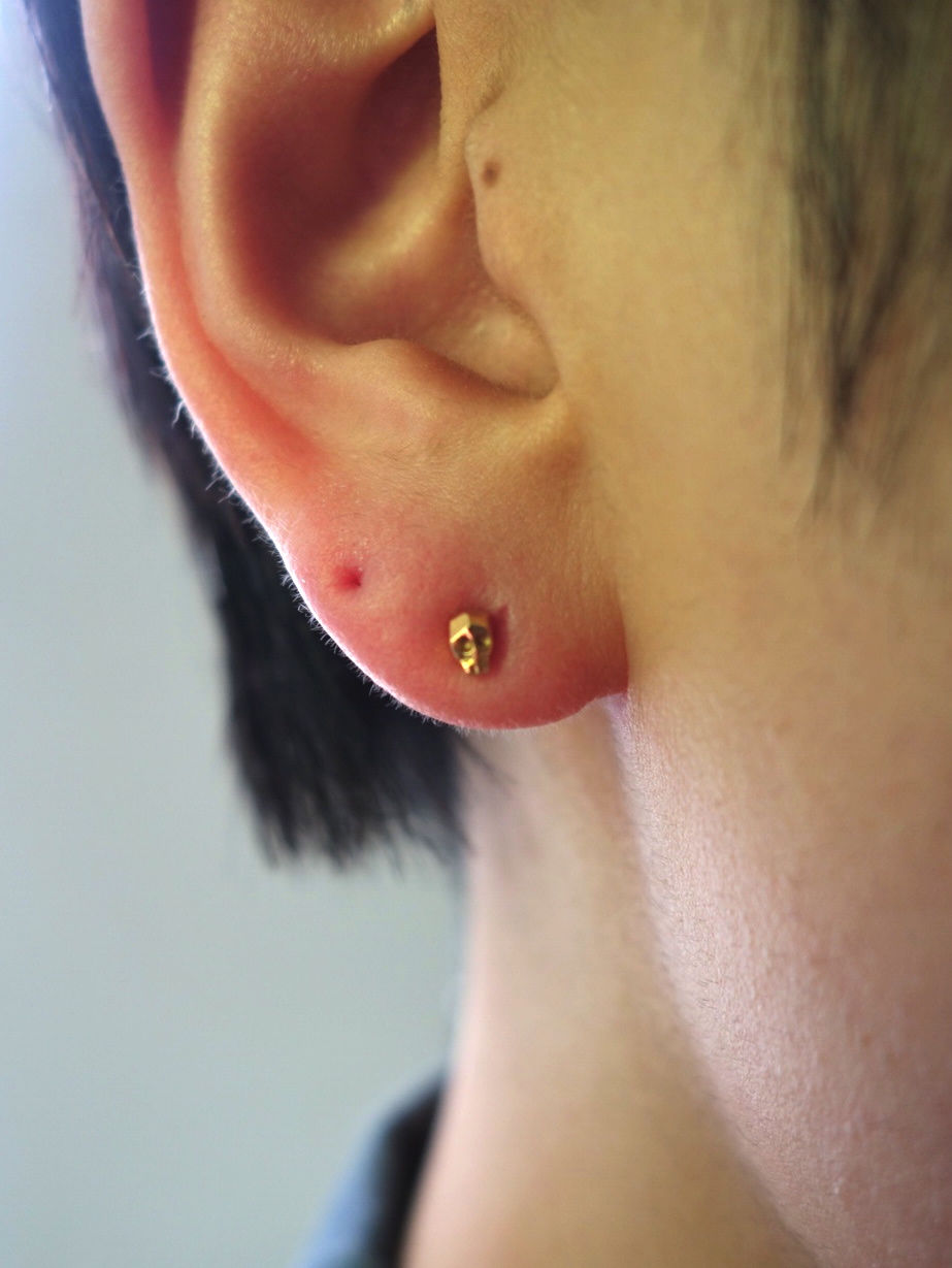 Skull earrings / スカル ピアス | himie [ヒーミー]