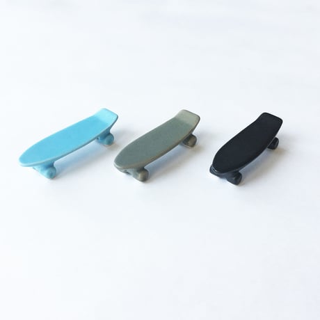 skate board chopstick rest (mat blue)