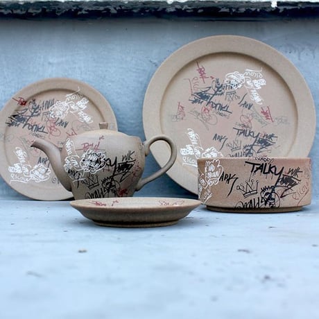 WALL 平皿 (18cm)