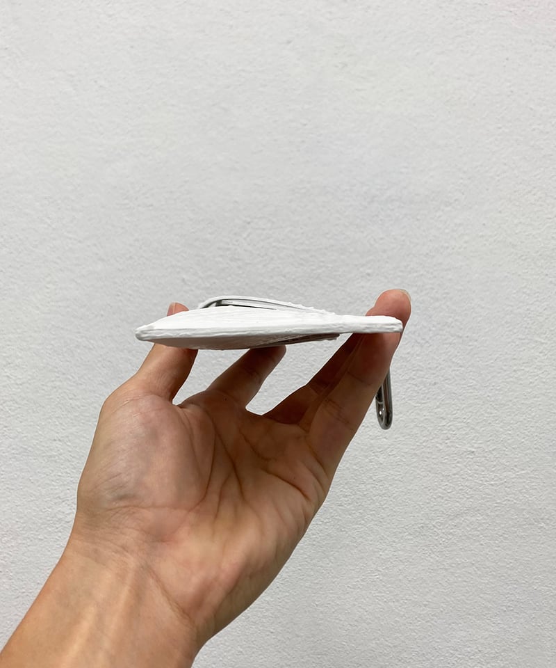 吊るすグラスケース／WH | Kagari Yusuke ／カガリユウスケ