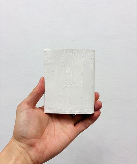mw20｜二つ折り財布／WH