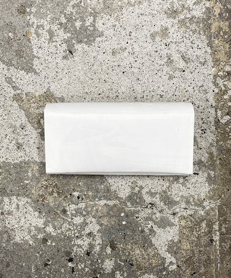 mw07｜フラップ付き長財布／WH