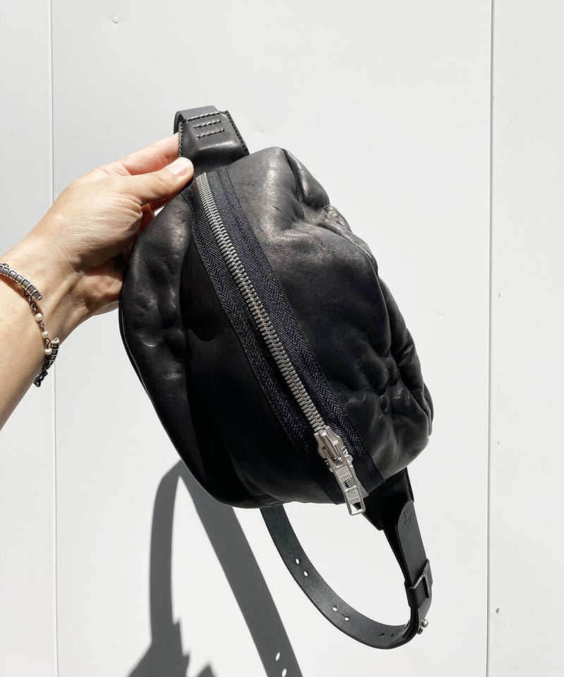 カガリユウスケ　kagari yusuke スキンがま口バッグ カガリユウスケ kagari yusuke スキンがま口バッグ