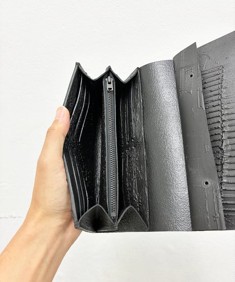 mw07｜フラップ付き長財布／BK