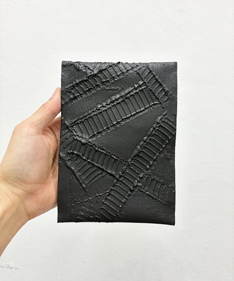 mw13｜コンパクト二つ折り財布／BK