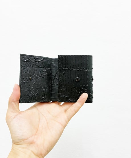 mw11｜三つ折り豆財布／BK