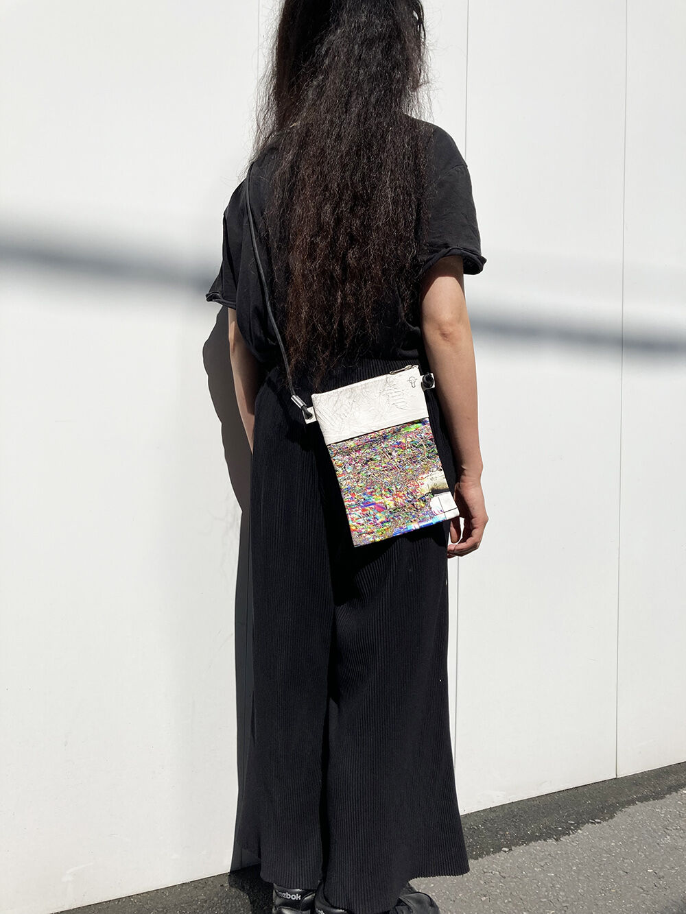 よちみ様 /スカイフラワー/サコッシュ ちいかわ 暑くって動けないんだよッ サコッシュ – Talking Heads ODM