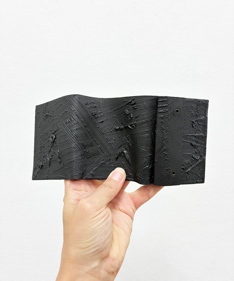 mw11｜三つ折り豆財布／BK | Kagari Yusuke ／カガリユウスケ