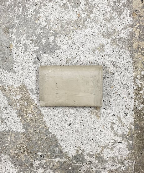 mw13｜コンパクト二つ折り財布／GR