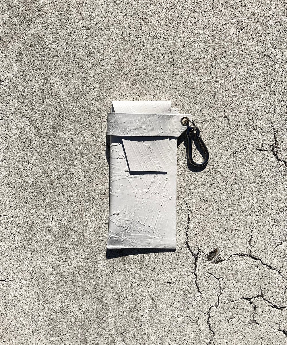 吊るすグラスケース／WH | Kagari Yusuke ／カガリユウスケ