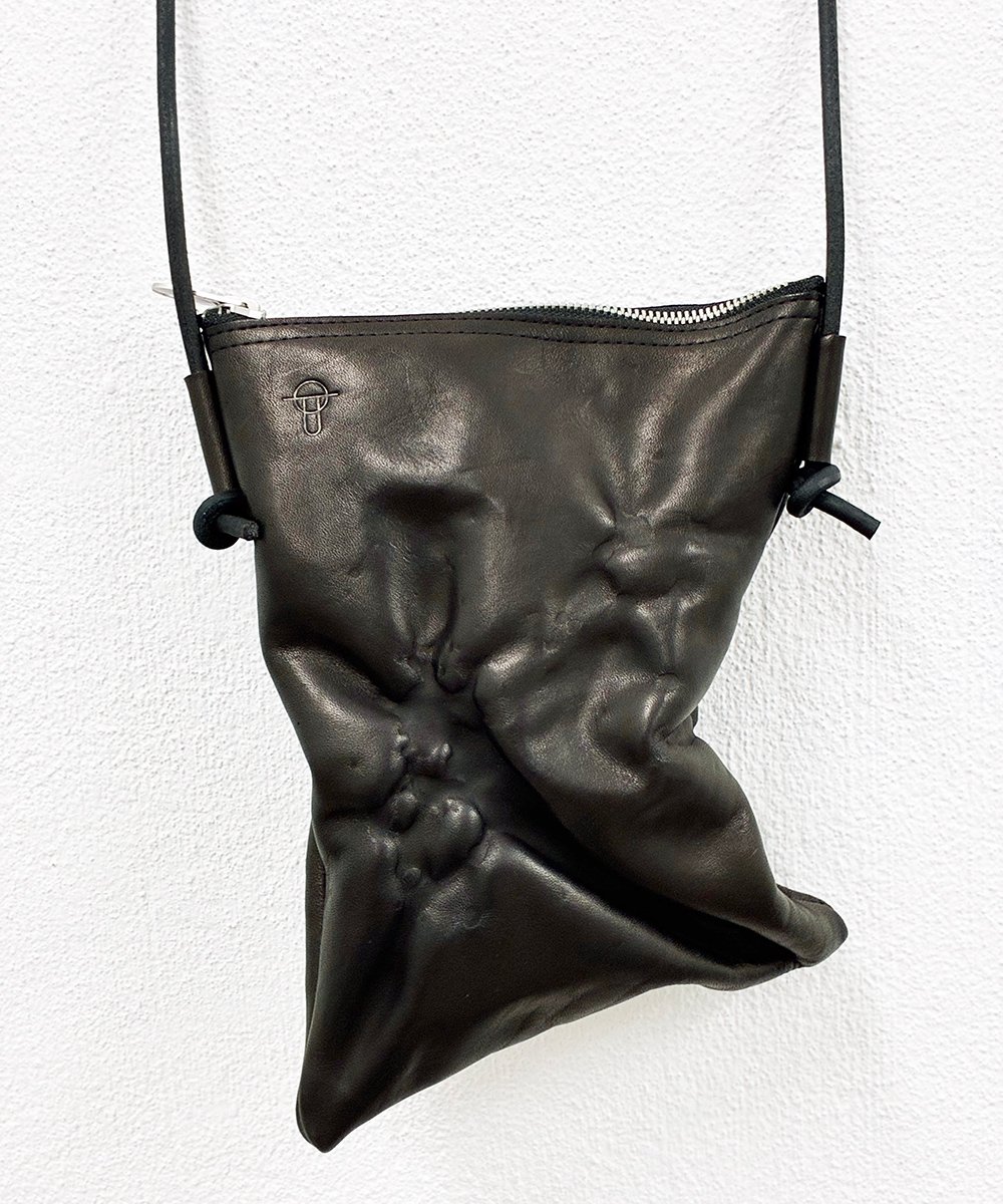 S23-02｜スキンショルダーポーチ | Kagari Yusuke ／カガリユウスケ